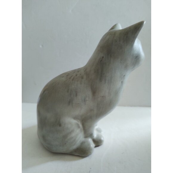 Collectible Anderson Studio Design Cat Figurine: Handcrafted for Cat Lovers - Picture 5 of 11
